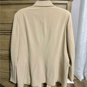 Casual business skirt suit in great condition.